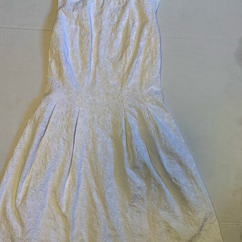 Elegant White Floral Dress